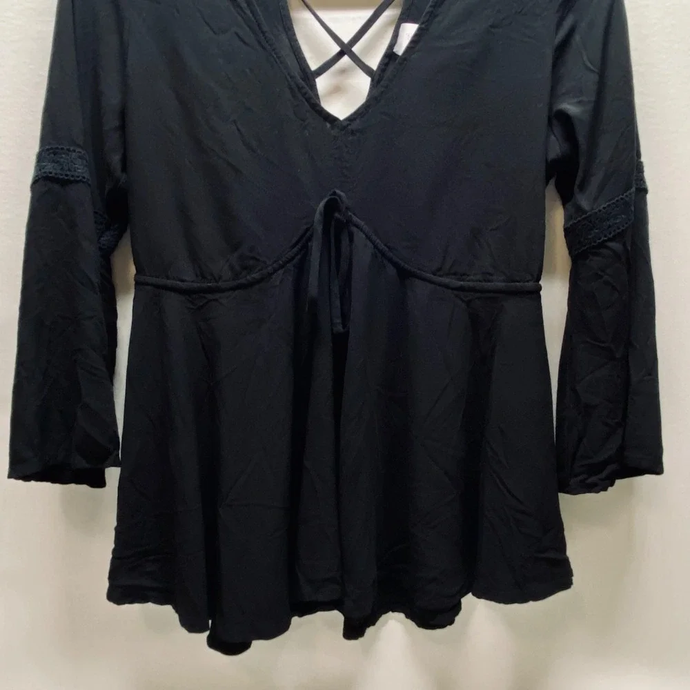 No Boundaries Pheasant Blouse Women's Medium Black Open Corset Back‎ 3/4 Sleeve